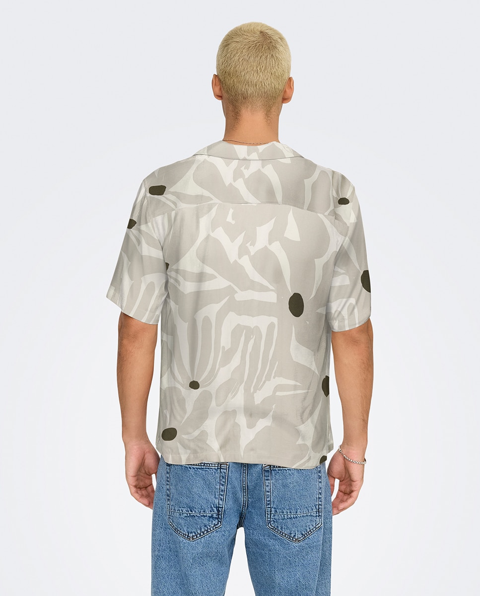Camisa Regular Fit com Manga Curta Bege-2