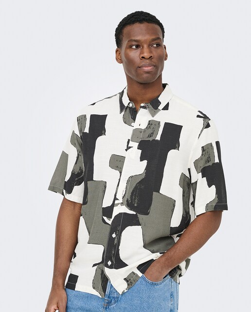 Camisa de hombre de manga corta con estampado abstracto