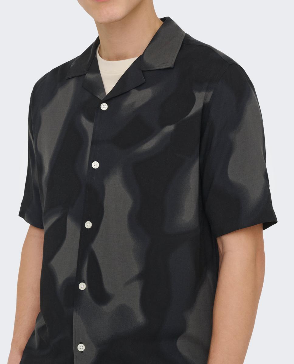 Camisa de Viscose com Manga Curta Preto-3