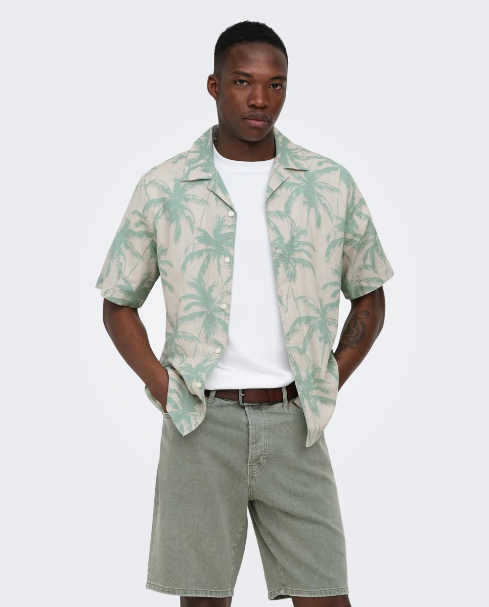 Imagem 0 de Camisa Regular Fit com Manga Curta Composta de Linho e Algodão.
