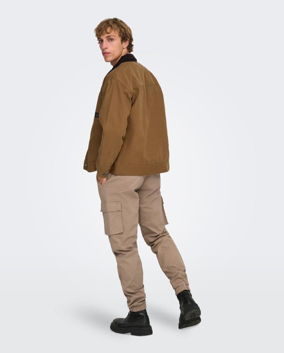 Blusão de Gabardine 100% Algodão. Regular Fit Castanho-2
