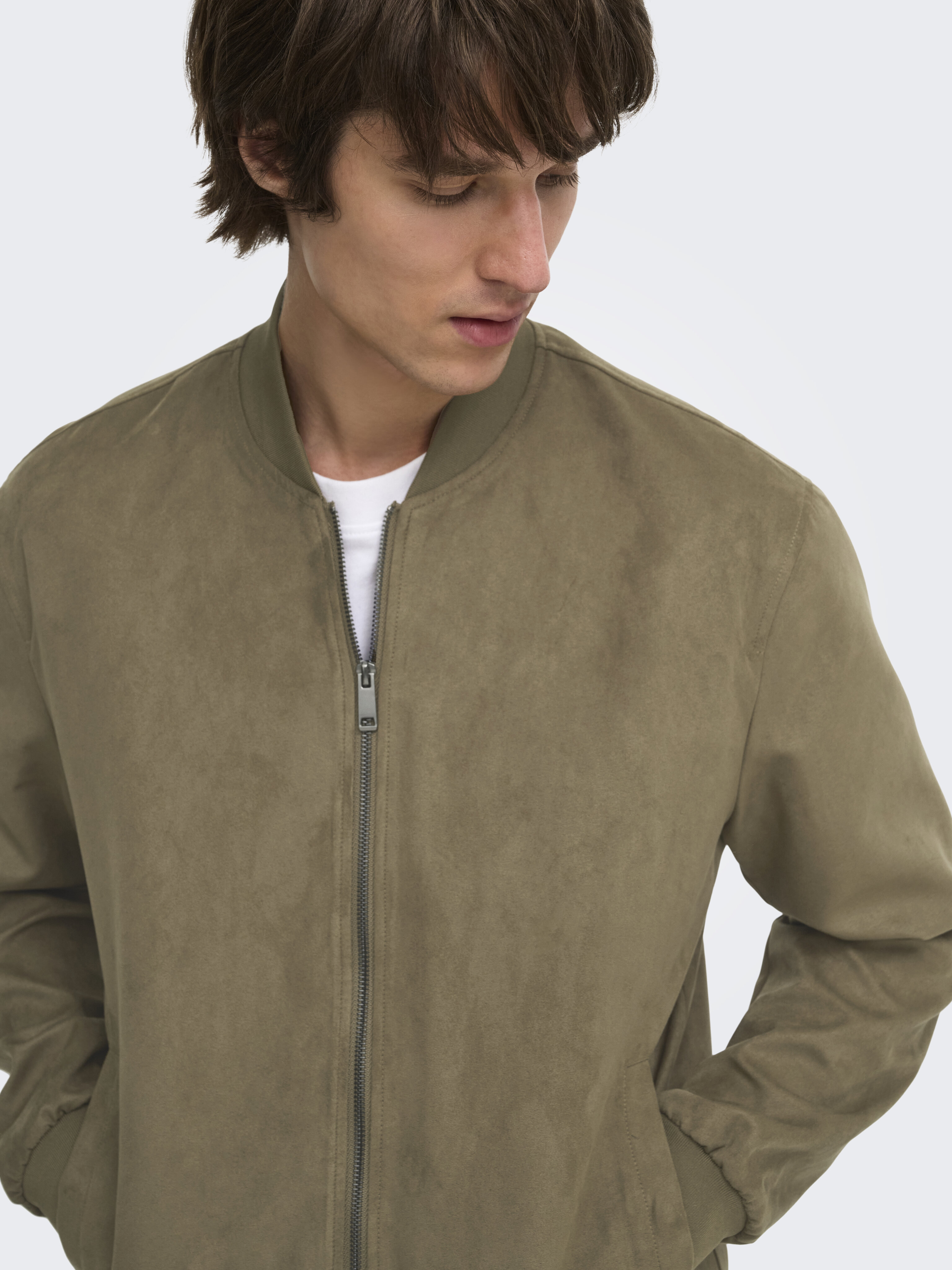 Blusão Bomber de Homem Regular Fit Castanho-4
