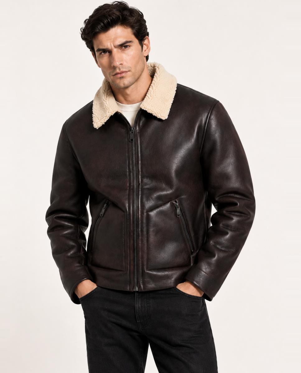 Imagen 1 de Chaqueta de hombre de polipiel estilo biker. Marrón oscuro