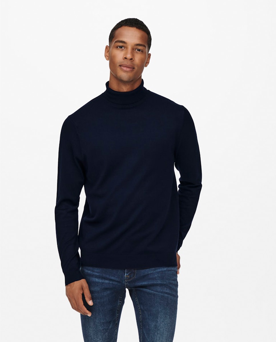 Jersey de hombre con el cuello vuelto