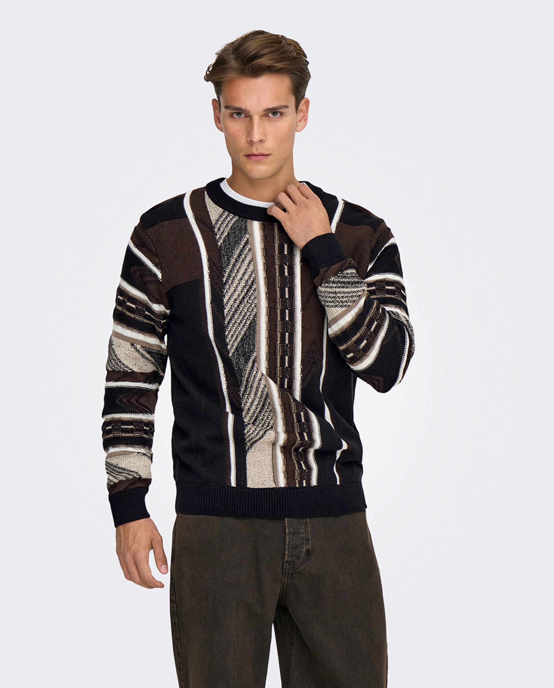 Camisola de Malha às Riscas Regular Fit Preto-1