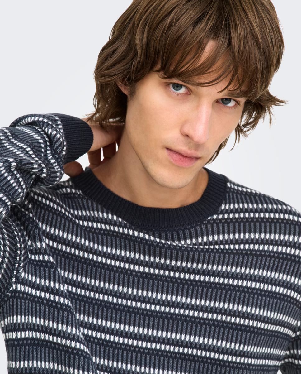 Camisola de Malha Texturizada Regular Fit Preto-4