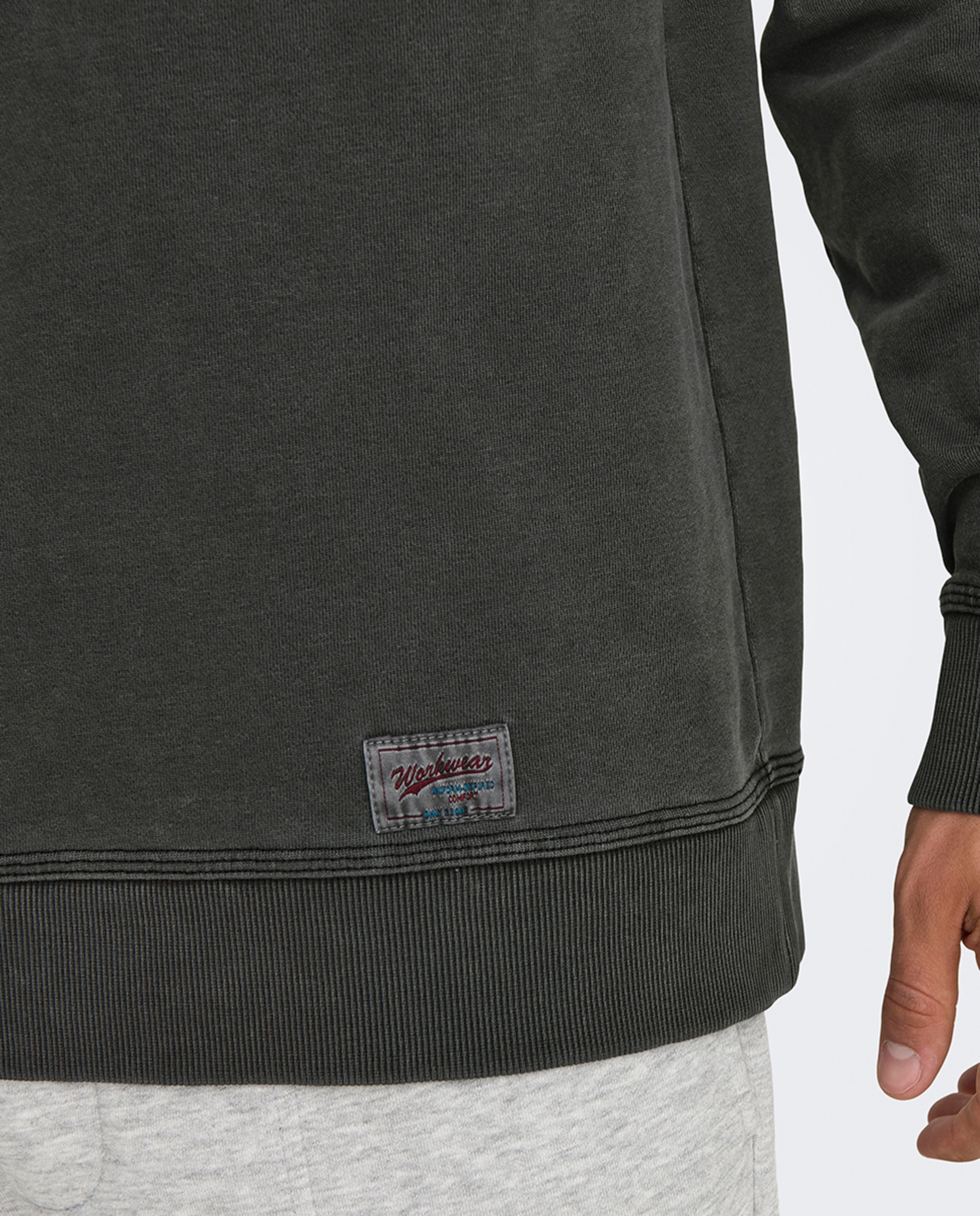 Sweatshirt Regular Fit com Decote Redondo Preto-4