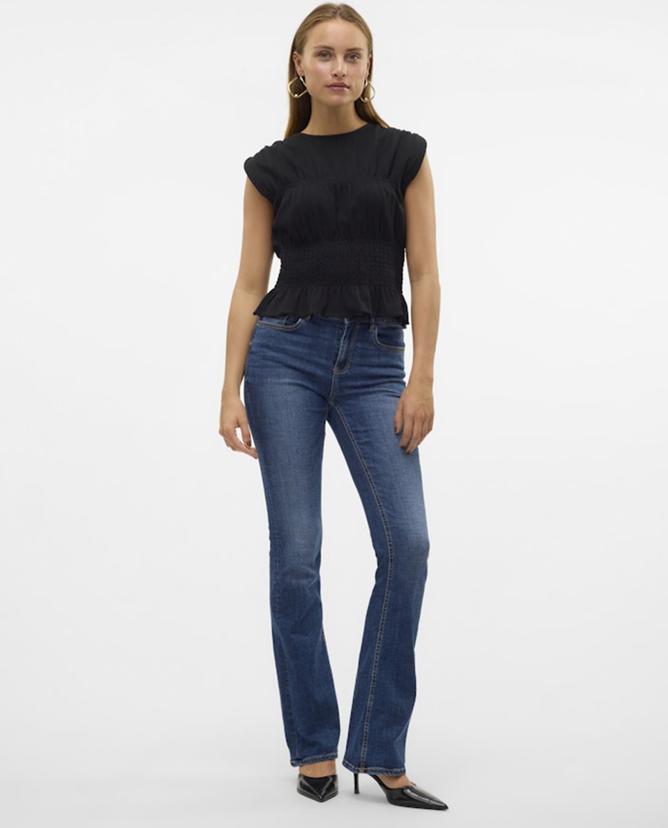 Imagem 0 de Jeans Flare Escuras