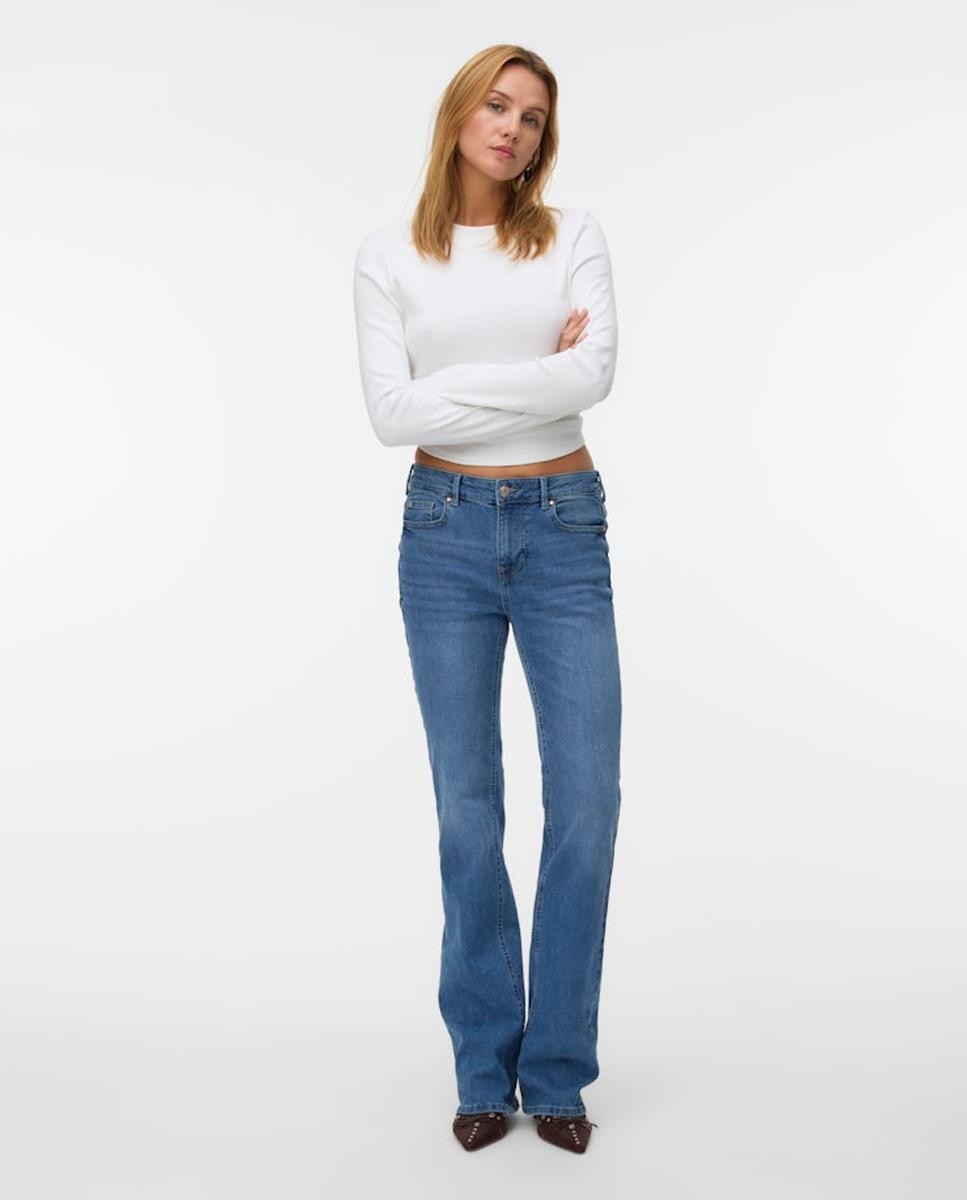 Imagem 0 de Jeans Flared com Bolsos Traseiros