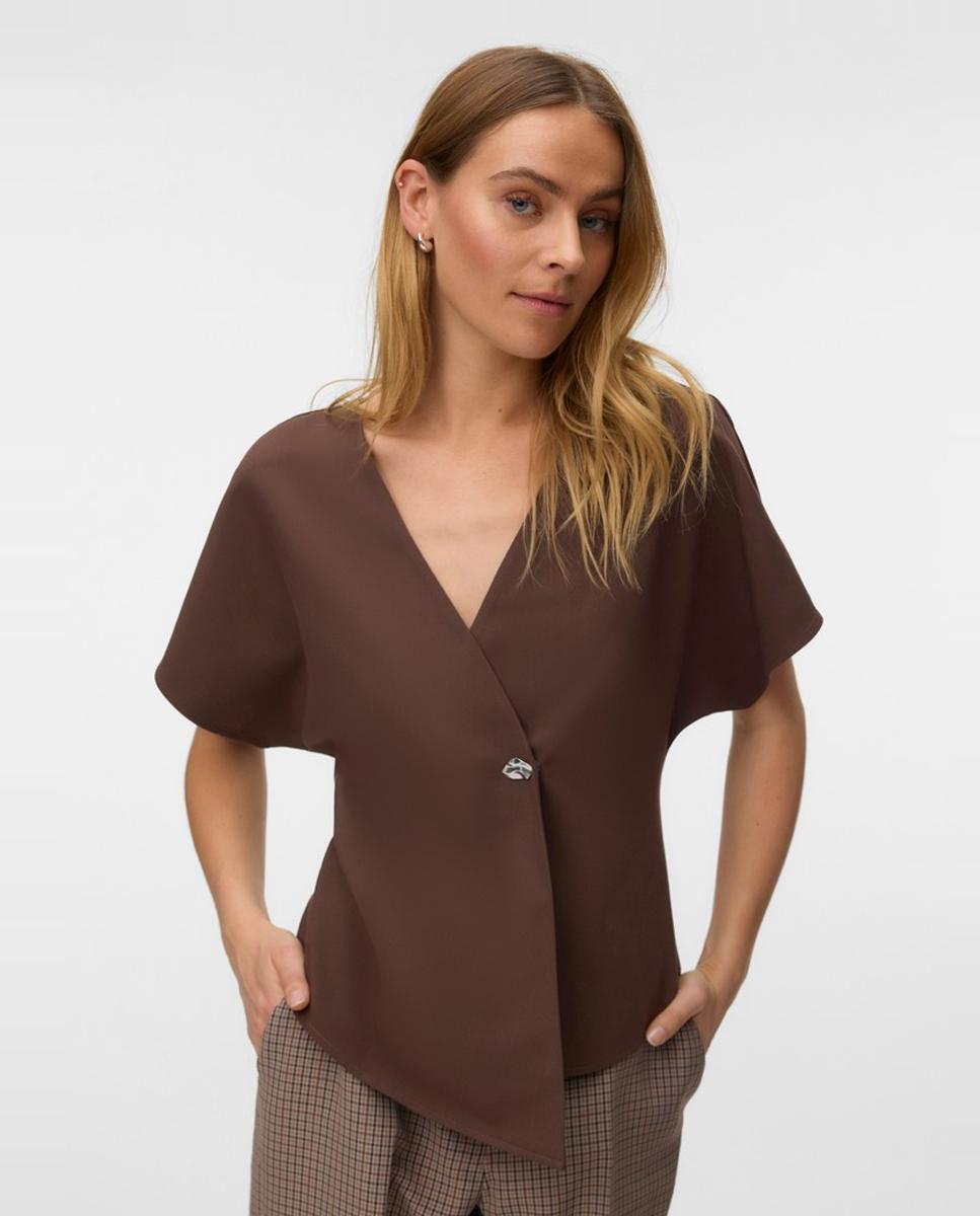 Vero Moda - Top de mujer cruzado con bajo asimétrico.