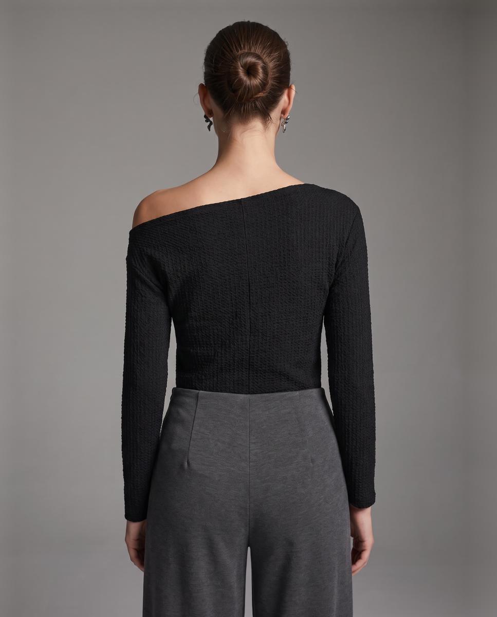 Top manga larga con cuello barco asimétrico - Vero Moda - Negro Negro-4