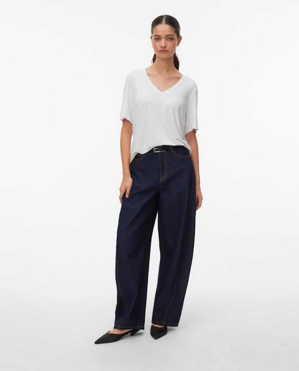 T-shirt Folgada com Decote em Bico Branco-5