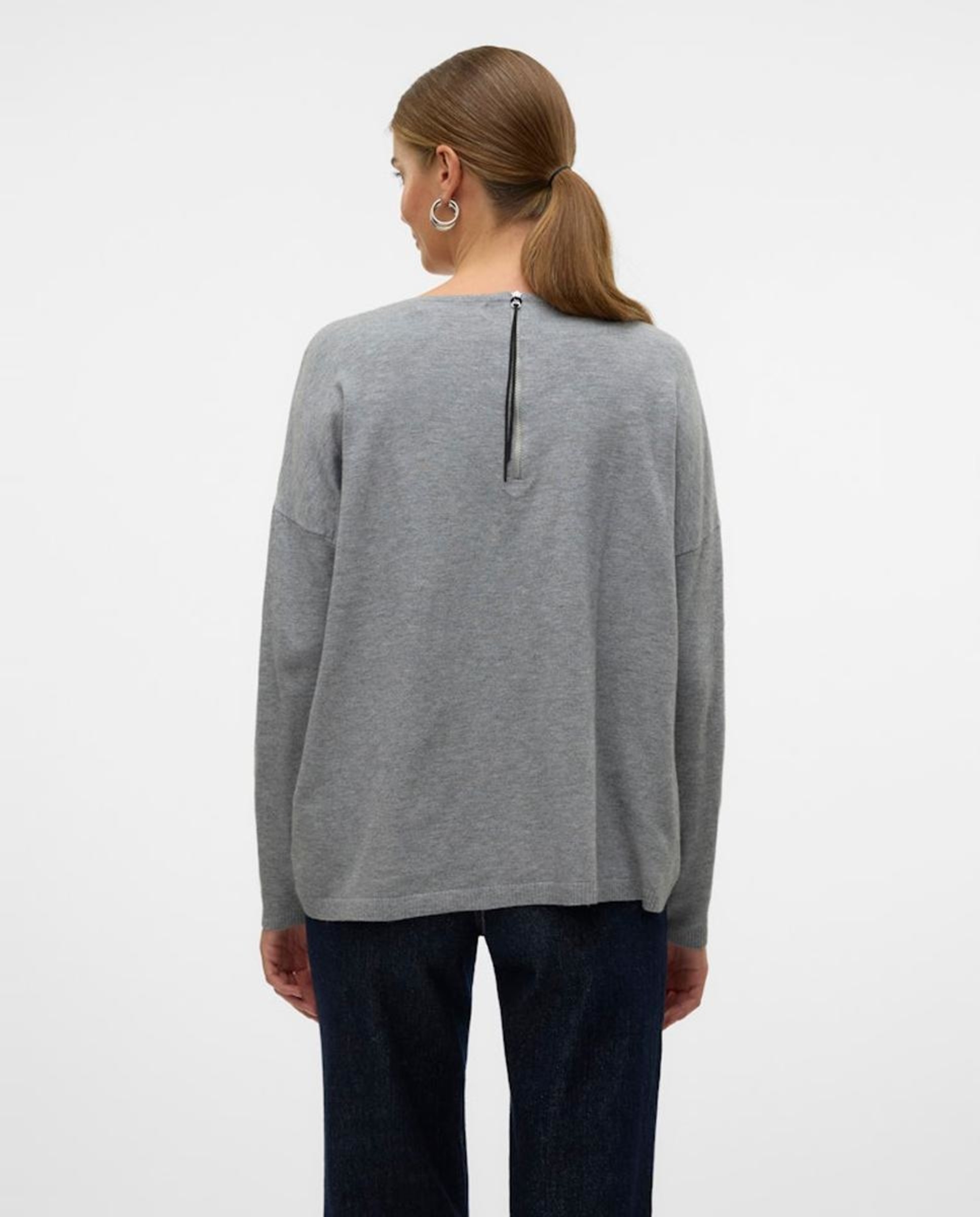 Camisola de Malha Fina com Corte Largo Cinzento-3