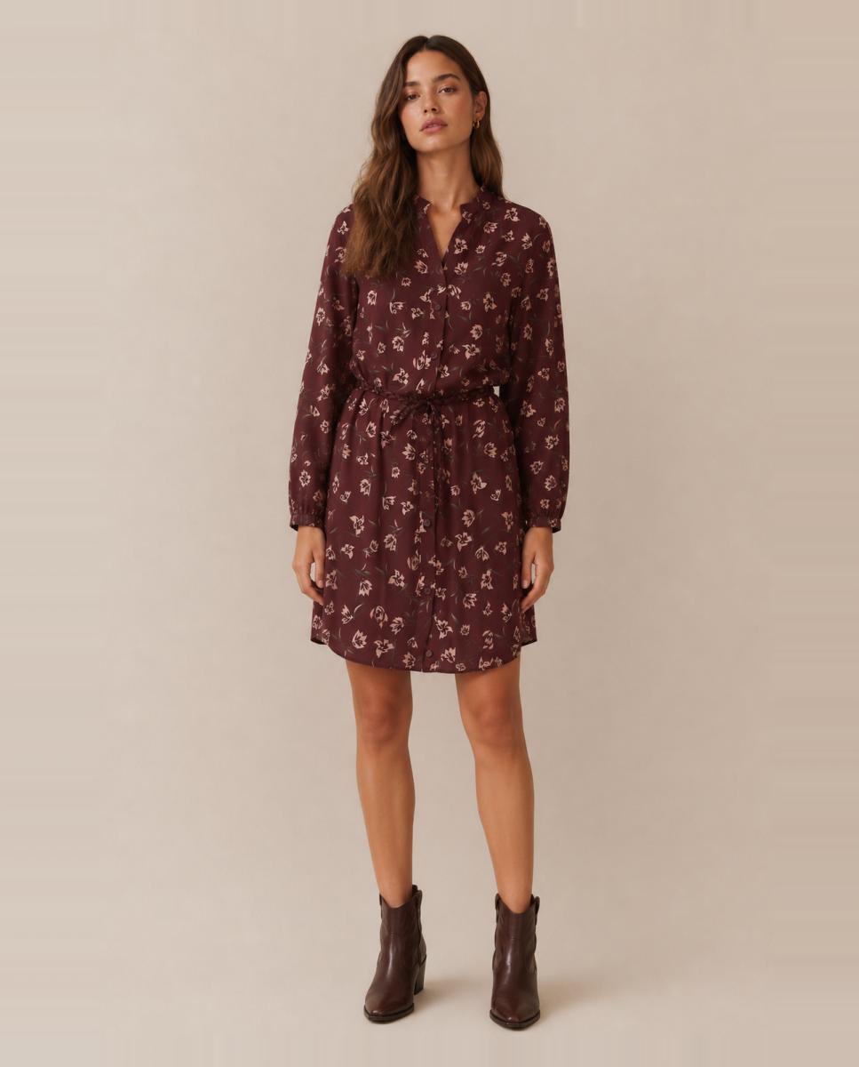 Imagem 0 de Vestido Curto com Cinto Entrançado
