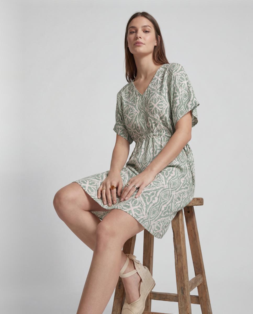 Vero Moda - Vestido corto ajustable en la cintura.