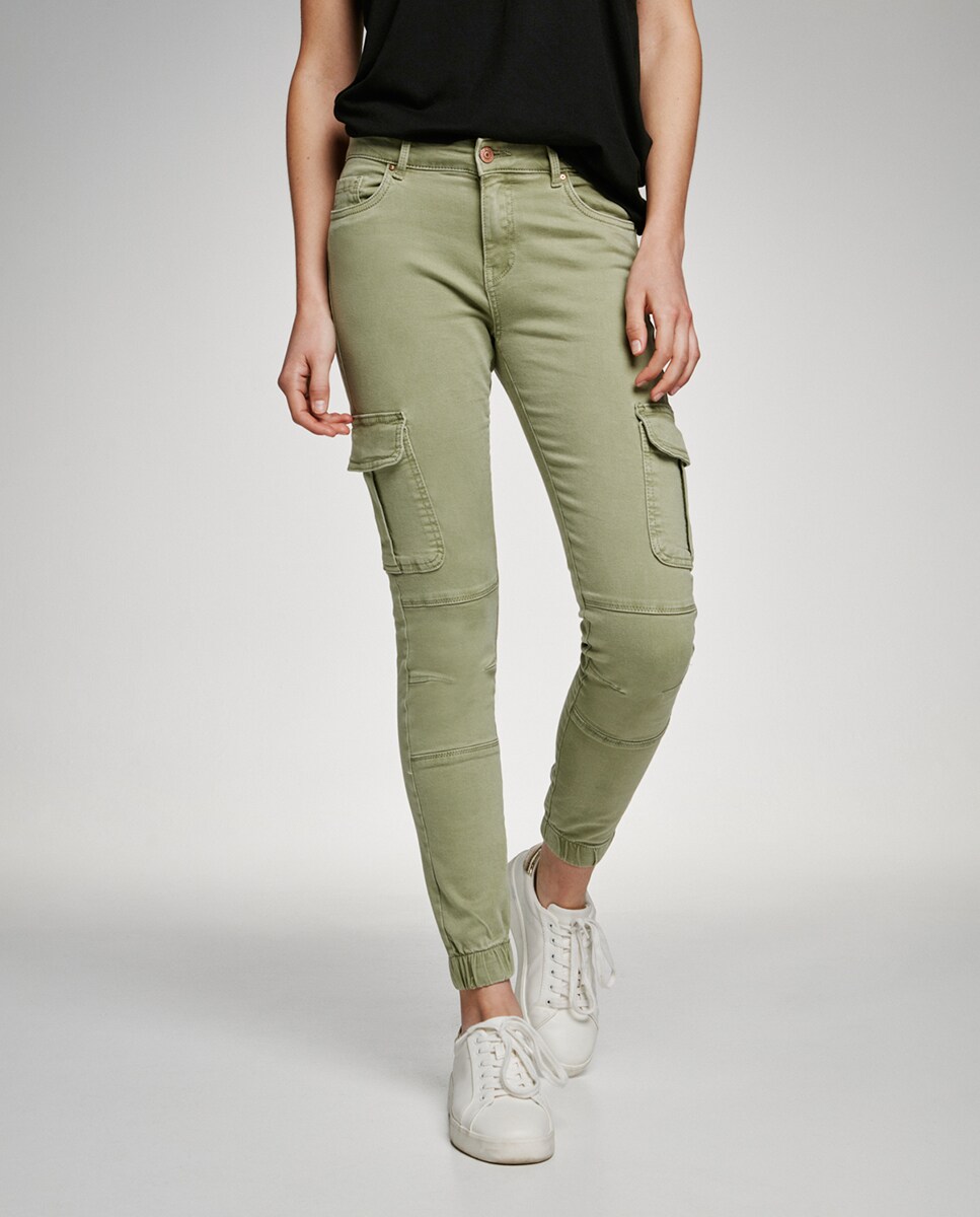 Pantalón cargo de mujer ajustado · Only · El Corte Inglés