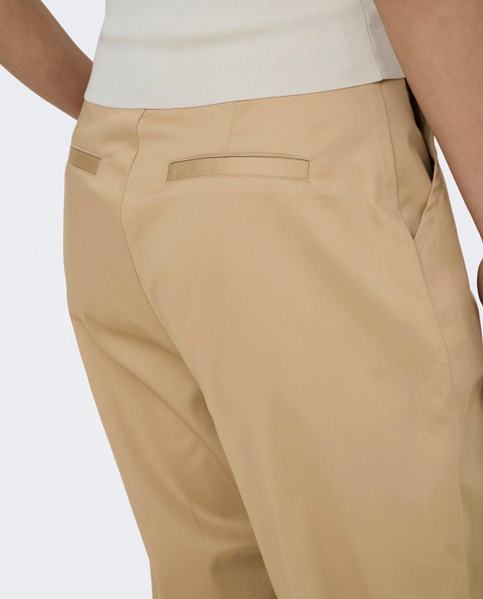 Calças Chino com Cintura Subida e Corte Barrel Bege-2