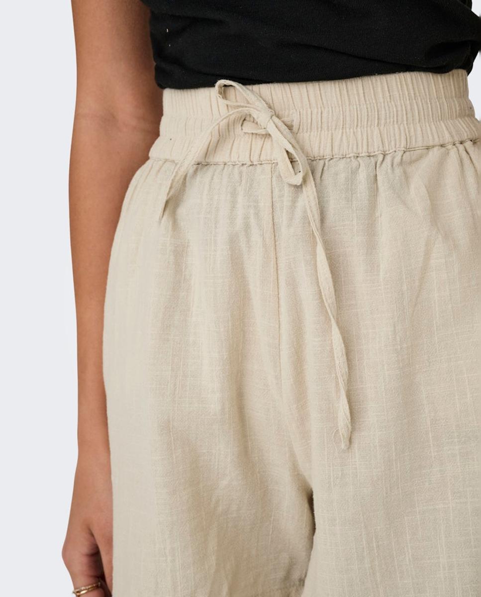 Short de mujer holgado con cintura elástica - Only - Beige Beige-4