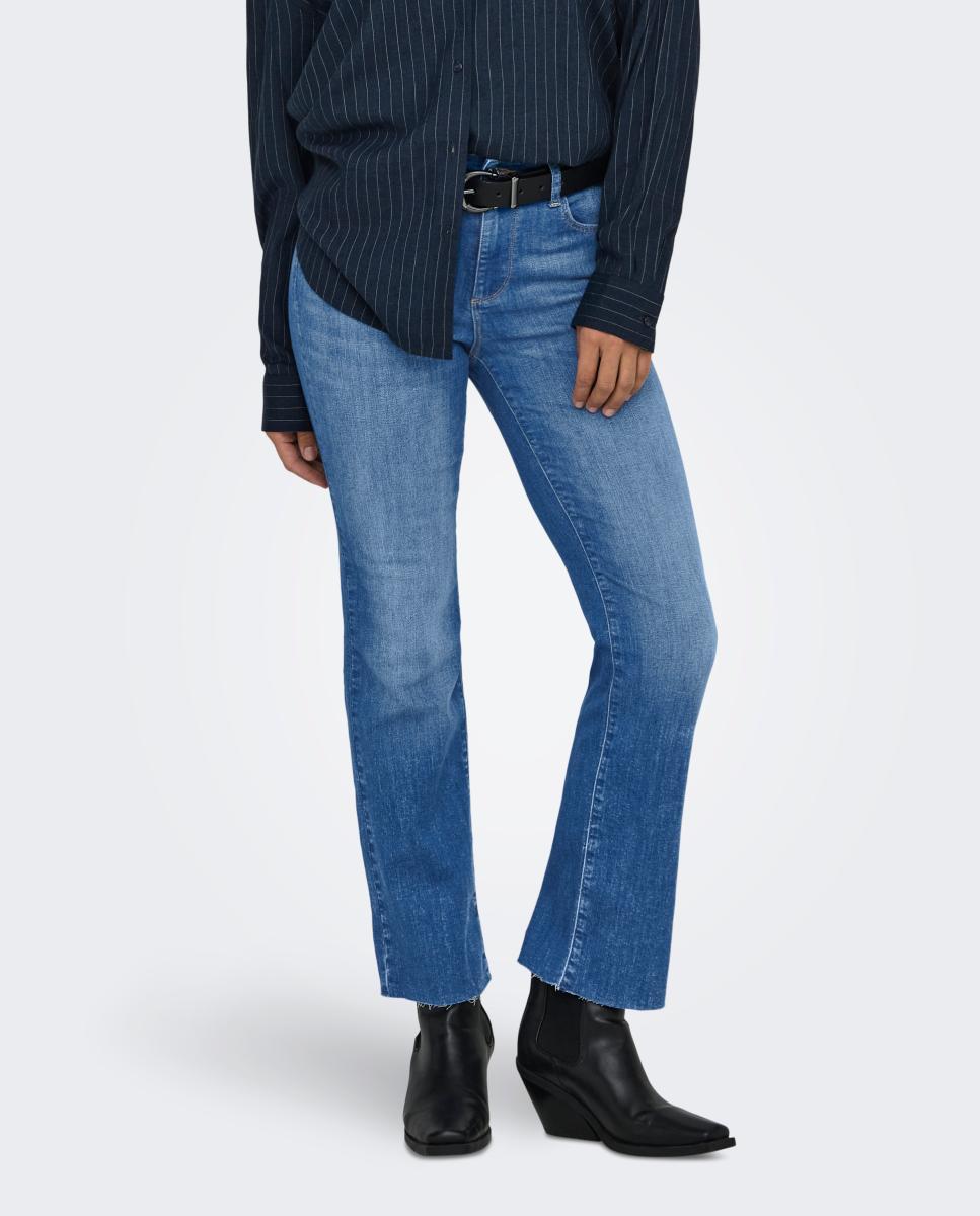 Imagem 0 de Jeans à boca de sino