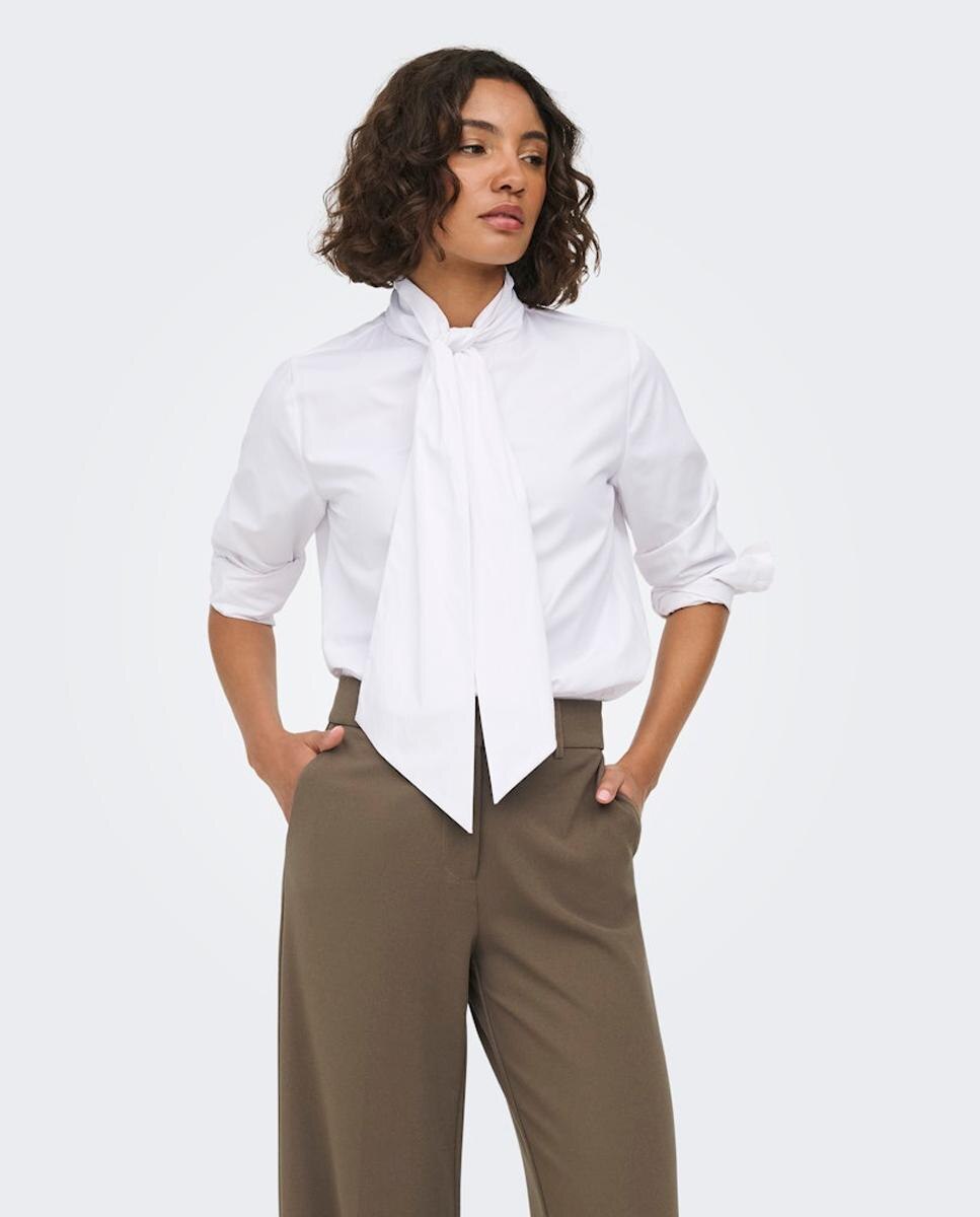 Imagem 0 de Camisa de manga comprida com colarinho de camisa