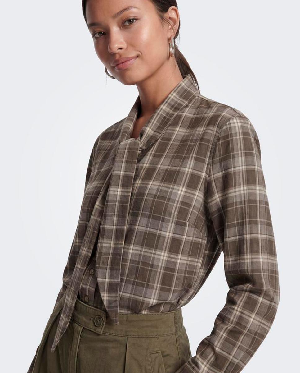Camisa de mujer con cuello camisero y pañuelo - Only - Marrón Marrón-6