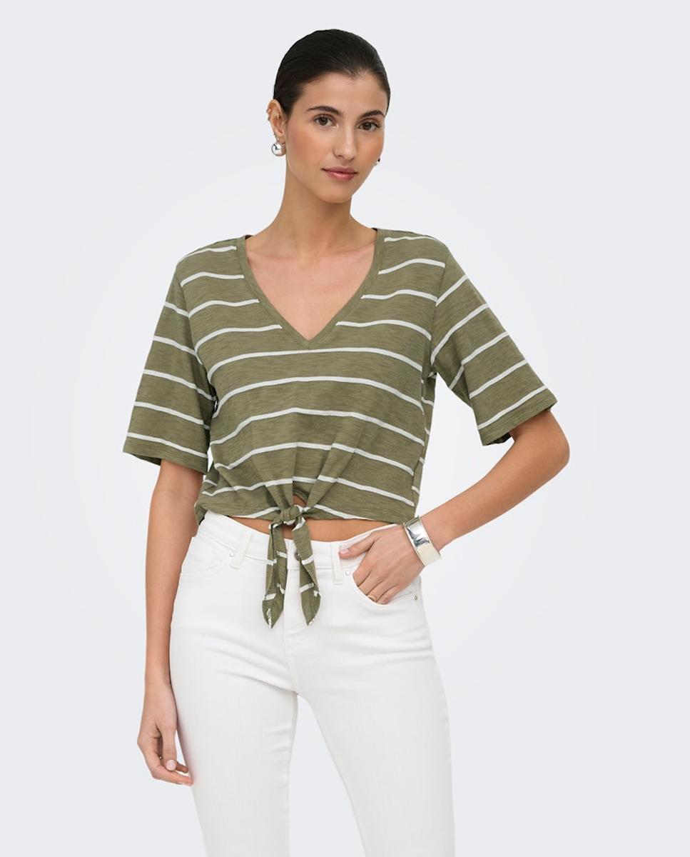 Only - Camiseta de mujer de manga corta con nudo frontal.