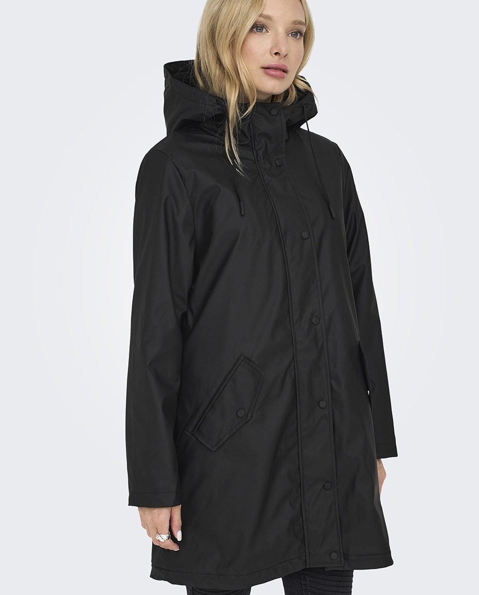 Impermeável com Capuz e Forro Teddy Preto-4