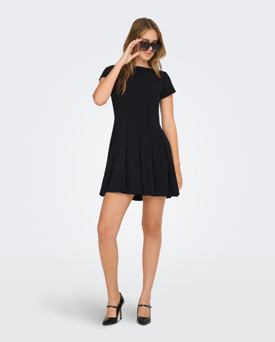 Only - Vestido de manga corta y cuello redondo.