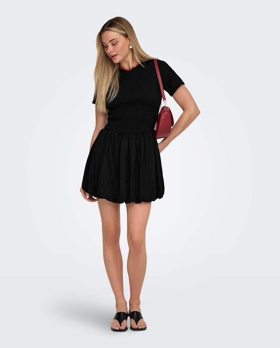 Only - Vestido de manga corta con escote redondo.