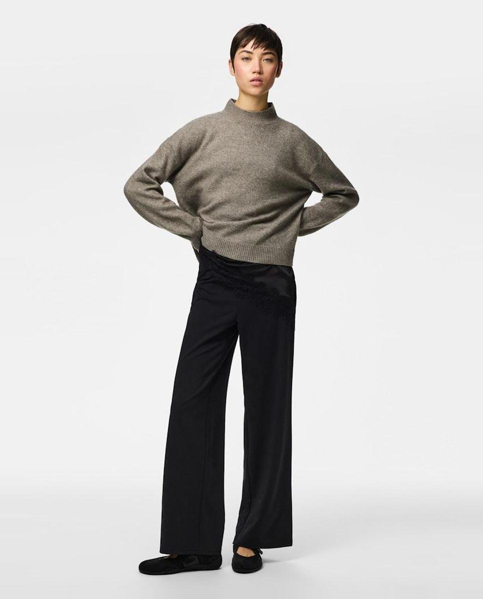 Pieces - Pantalón recto de mujer.