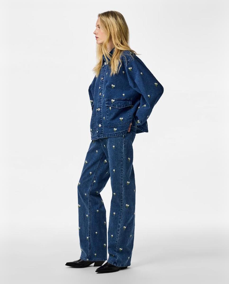 Jeans com Bordado Azul-marinho-4