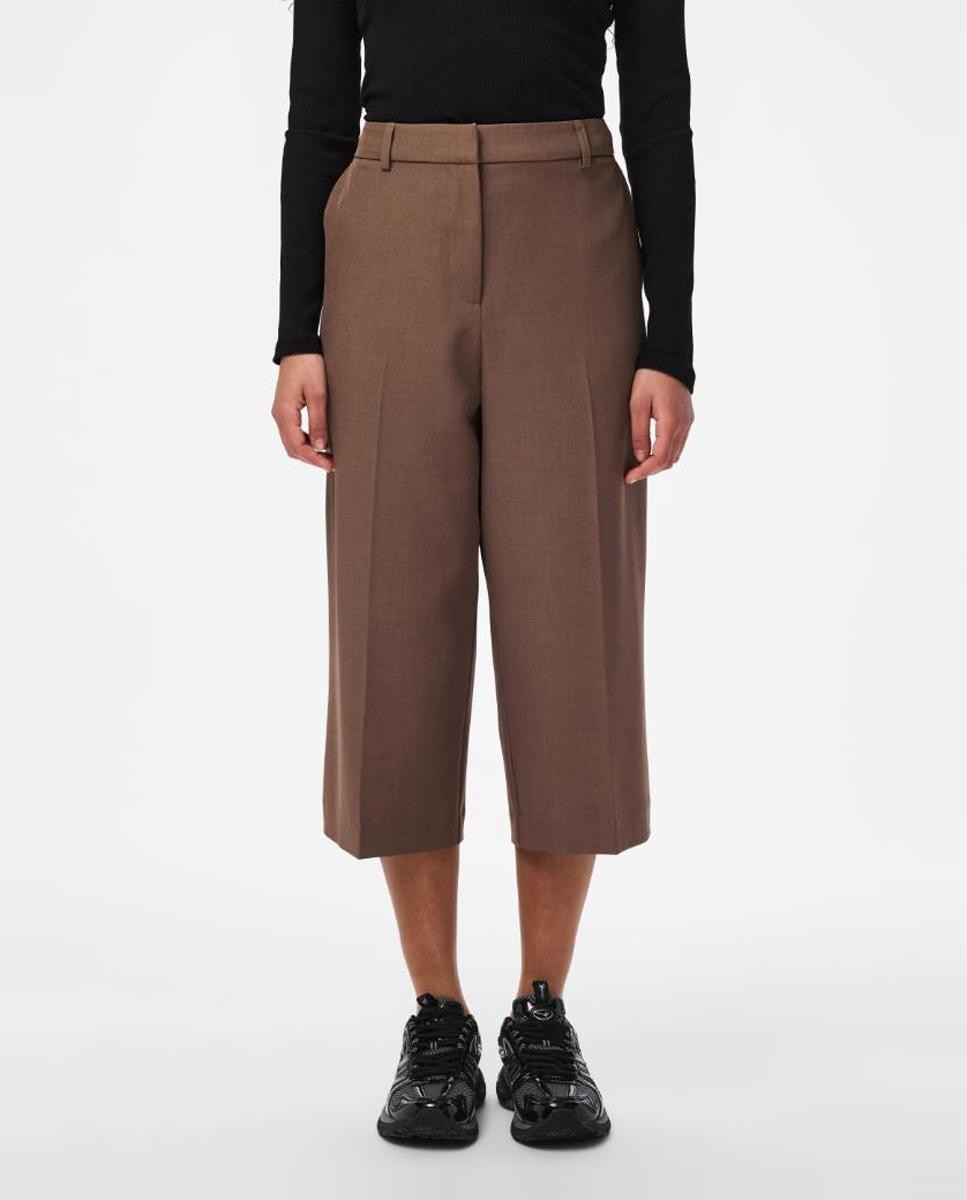 Pieces - Bermudas marrón de mujer.