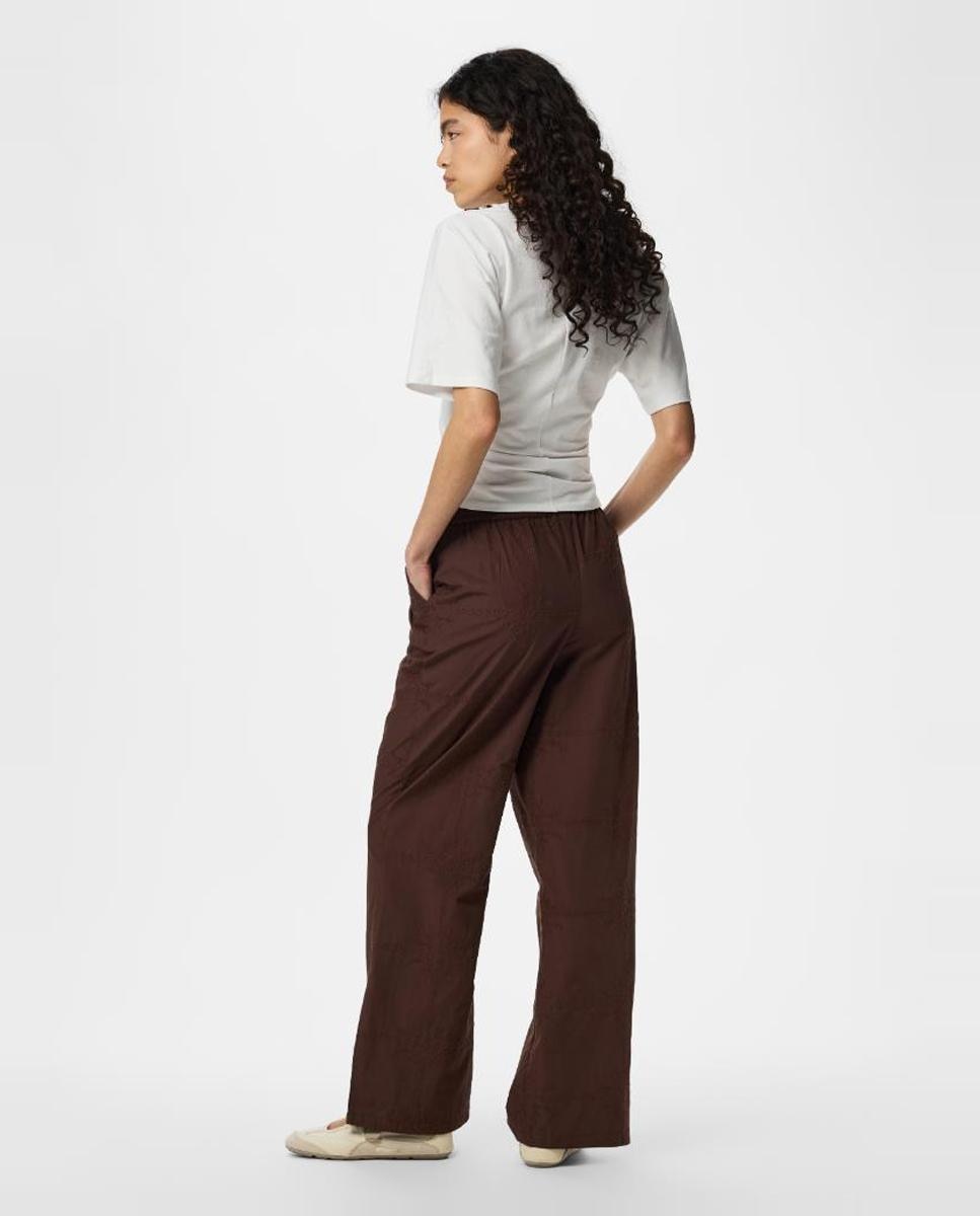 Pantalón ancho de mujer con cintura elástica. - Pieces - Marrón oscuro Marrón oscuro-2
