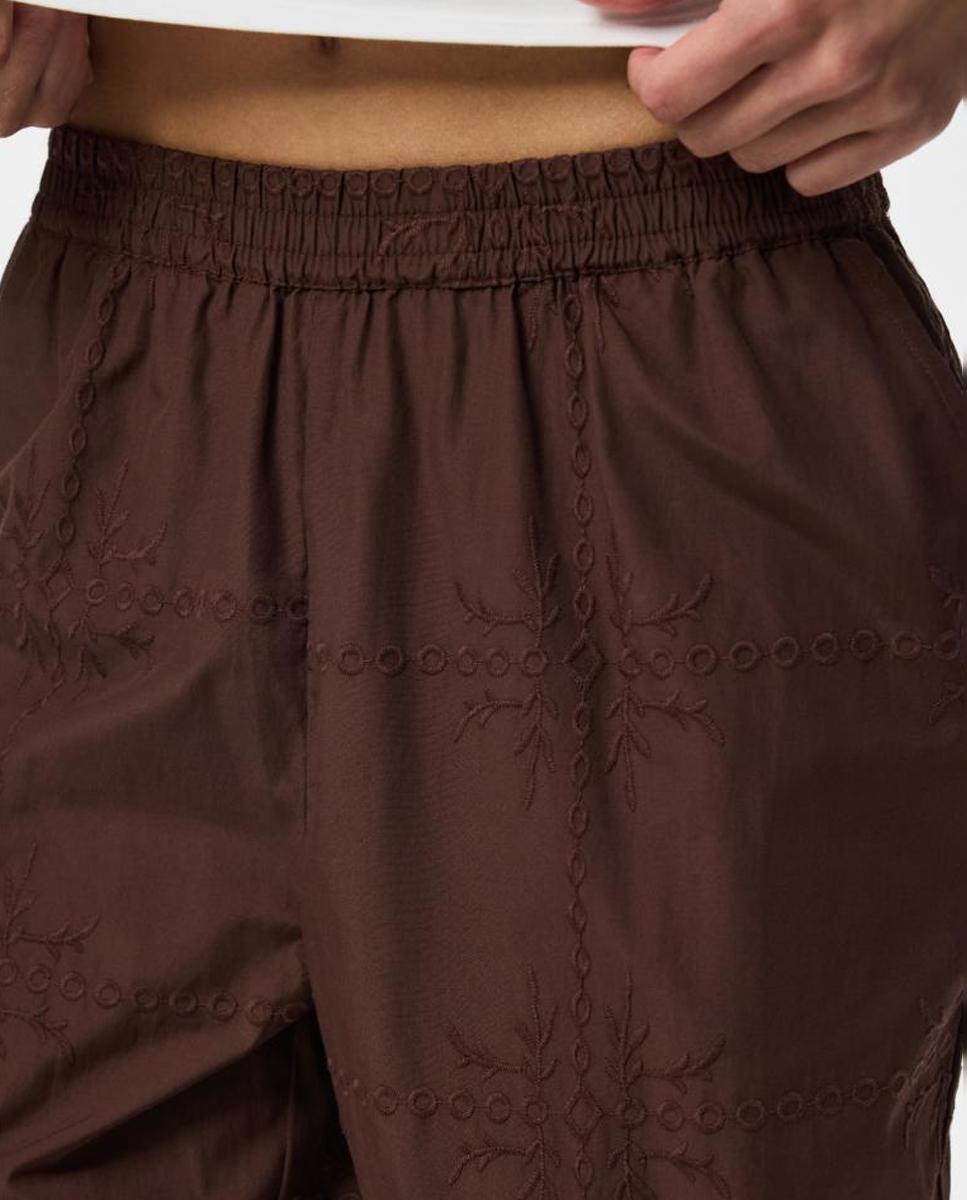 Pantalón ancho de mujer con cintura elástica. - Pieces - Marrón oscuro Marrón oscuro-3