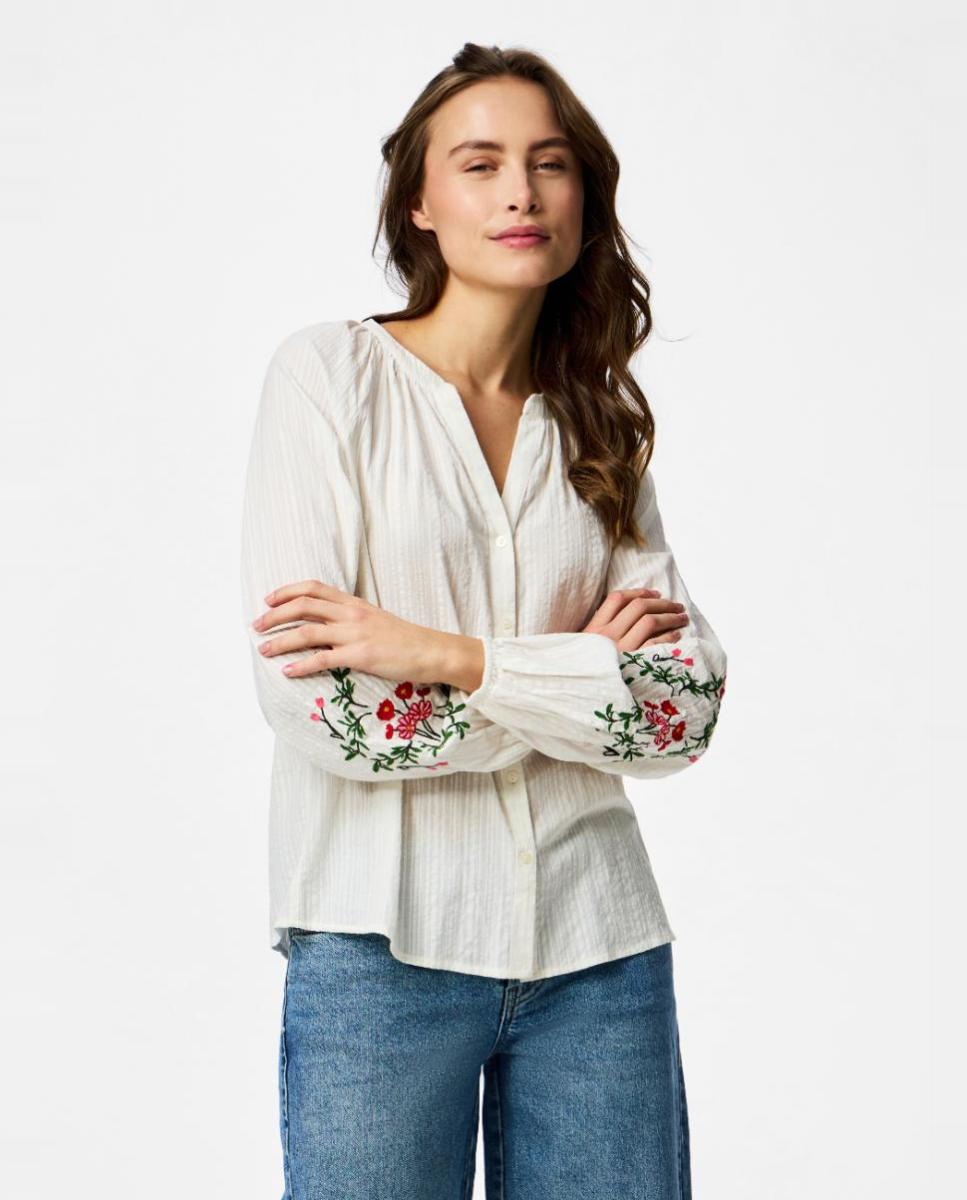 Imagem 0 de Blusa de Manga Comprida com Bordado
