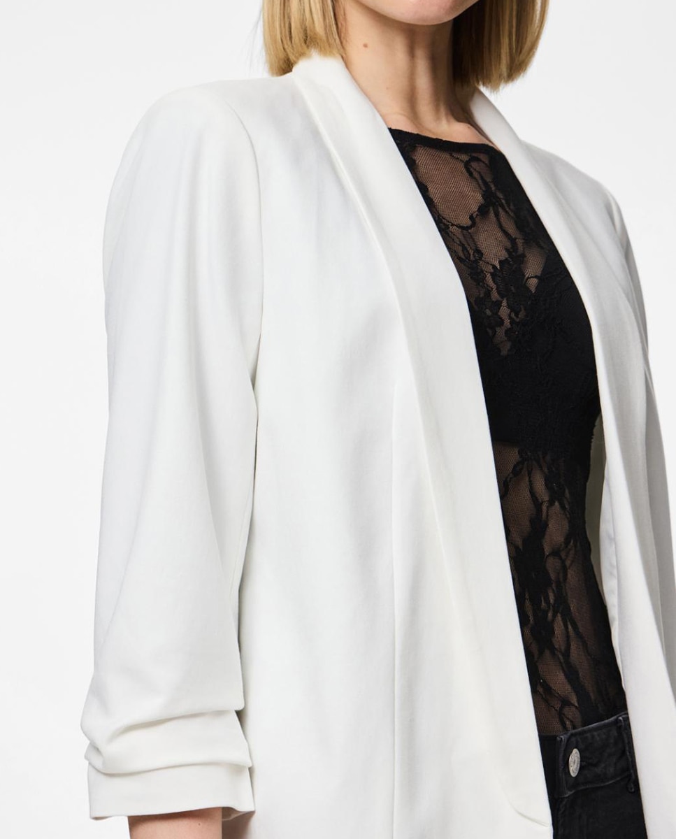 Blazer de mujer con mangas 3/4 y cuellos de solapa - Pieces - Blanco Blanco-3