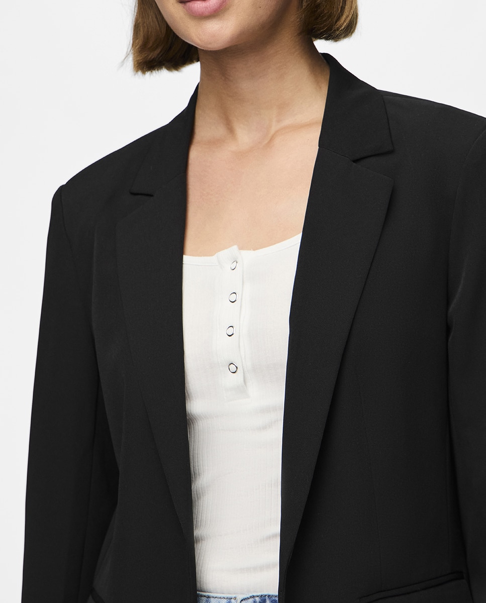 Blazer com Bolsos Preto-3