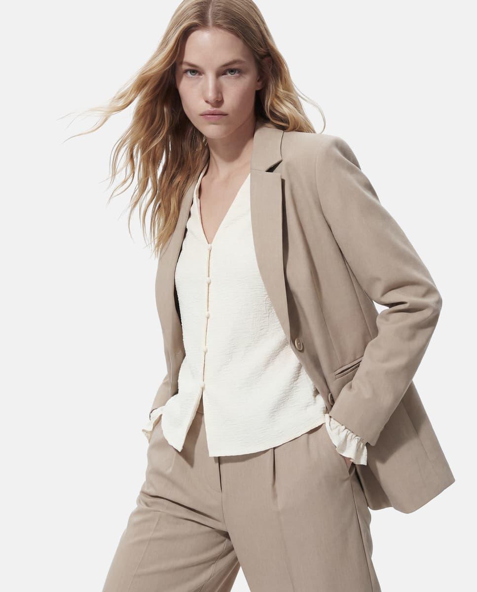 Imagem 1 de Blazer de Fato Oversize com Aba