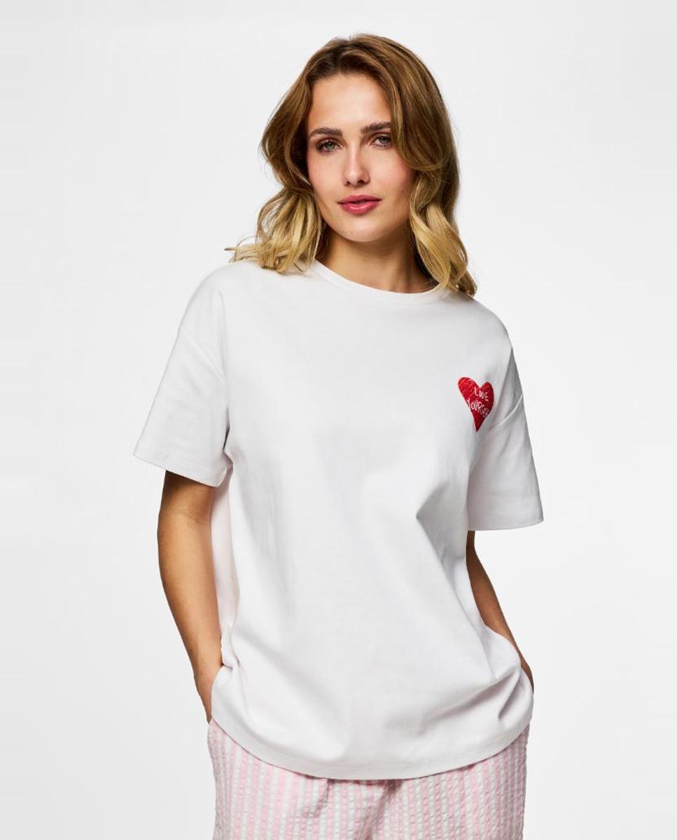 Imagem 0 de T-shirt Oversize com Estampado de Coração