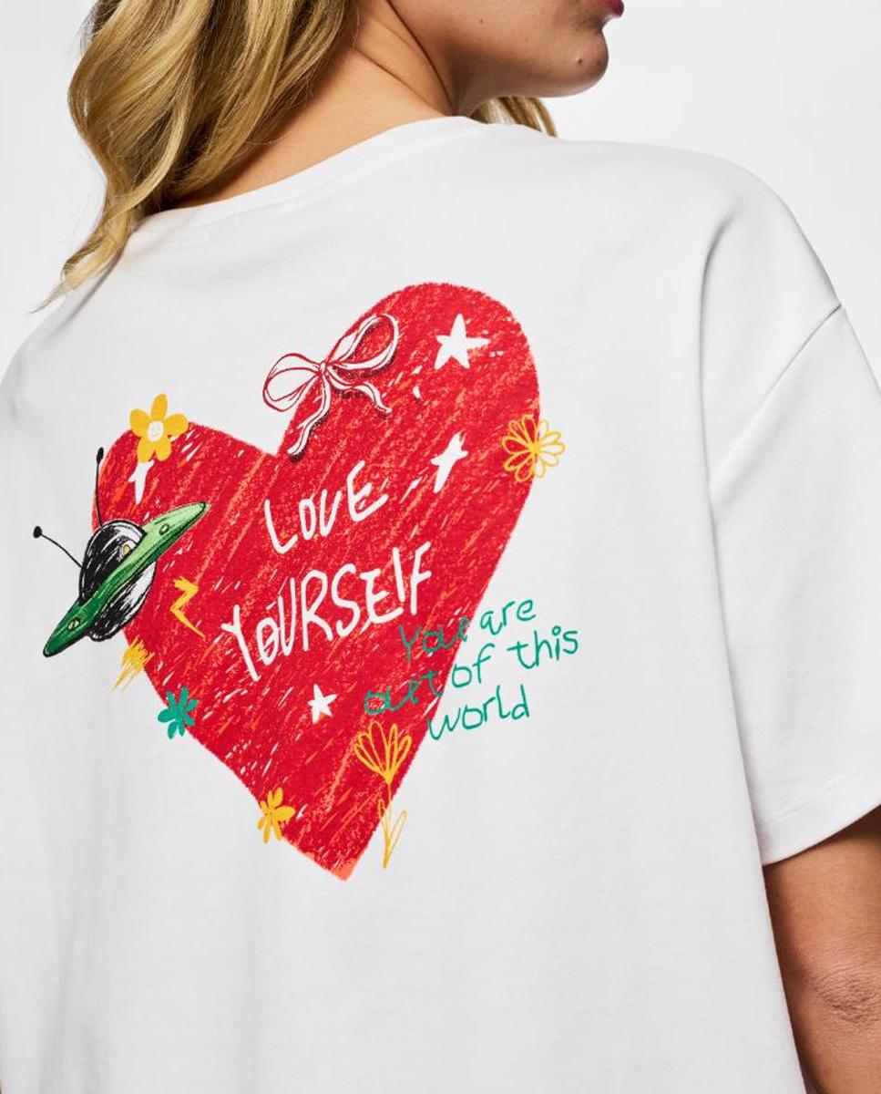 T-shirt Oversize com Estampado de Coração Branco-3