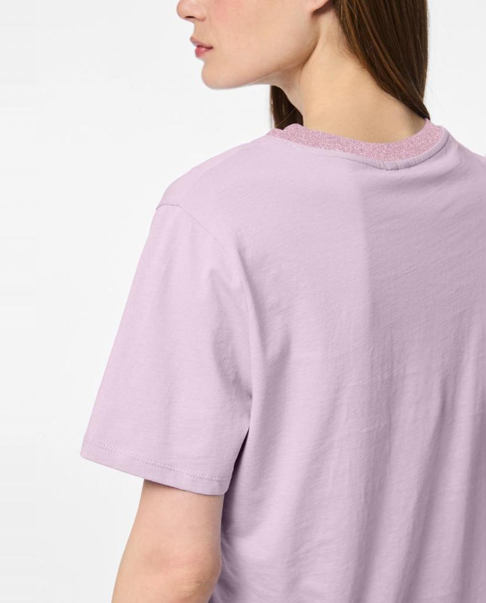 T-shirt de Manga Curta e Decote Redondo com Detalhe de Fio Metalizado Lilás-3