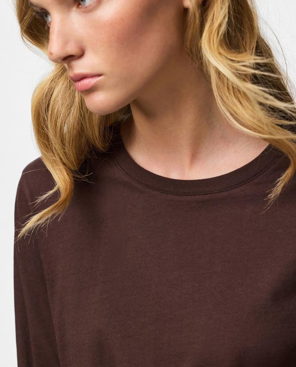 Camiseta de mujer de manga larga con cuello redondo - Pieces - Marrón oscuro Marrón oscuro-3