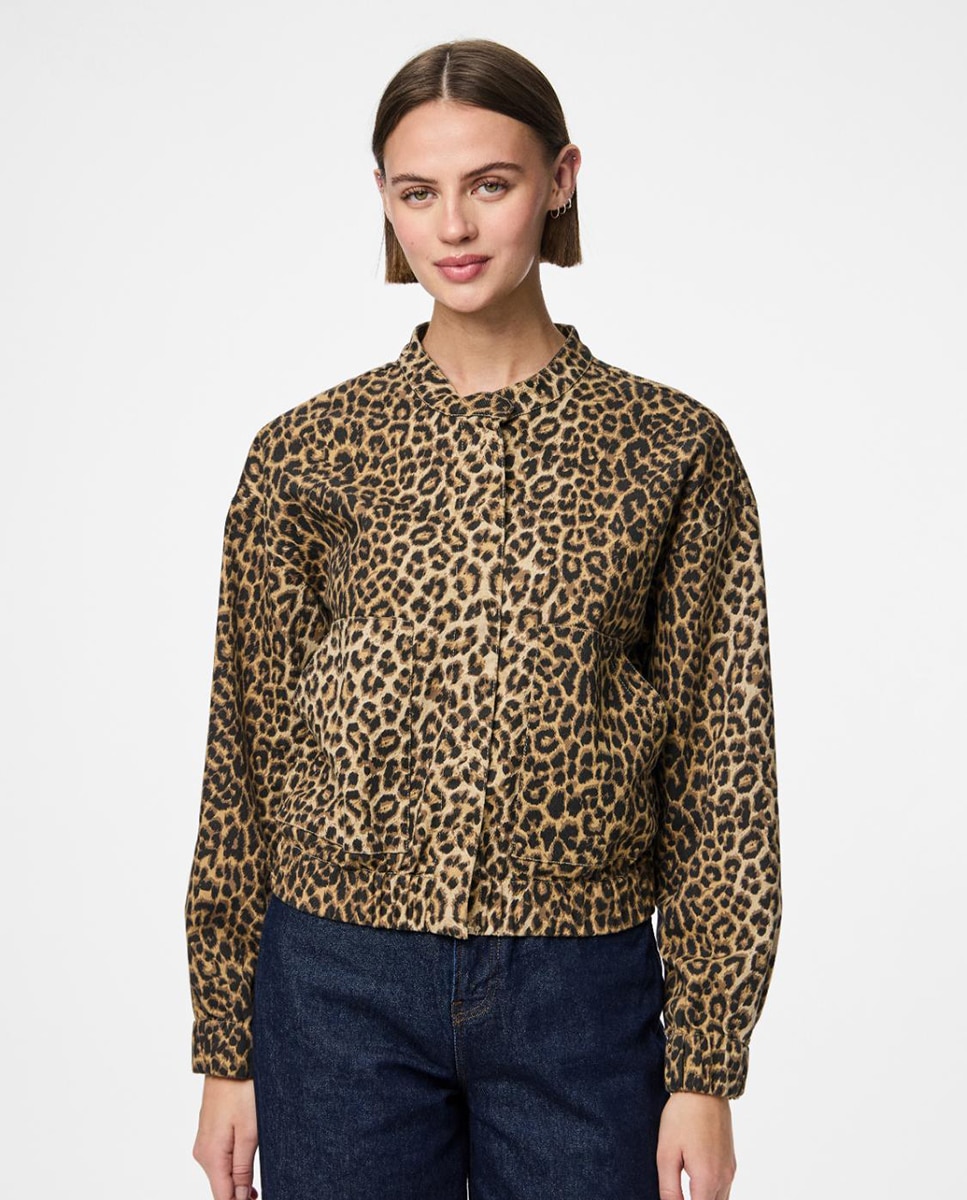 Pieces - Cazadora bomber de mujer con estampado de leopardo.