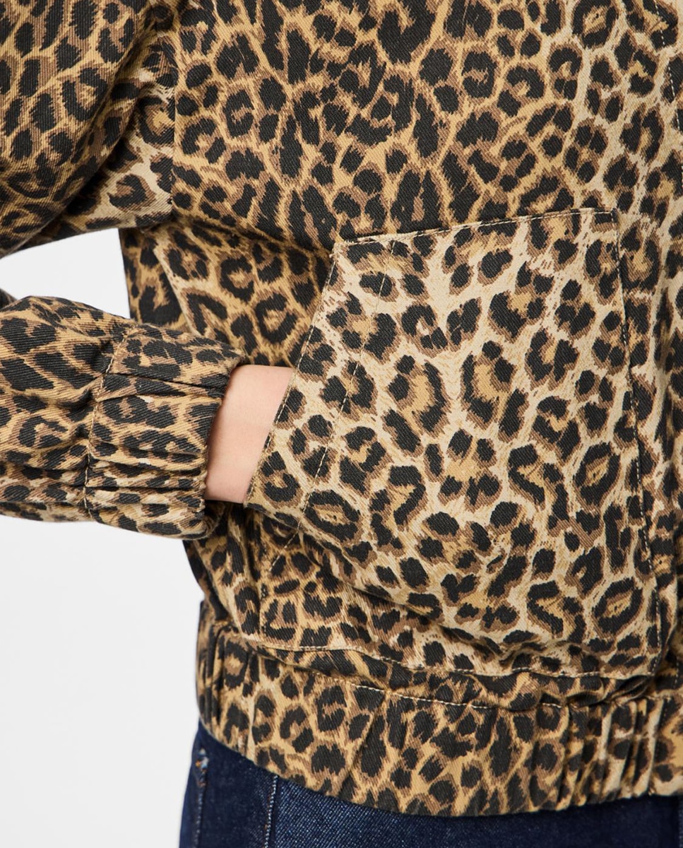 Blusão Bomber com Animal Print de Leopardo Castanho-claro-4