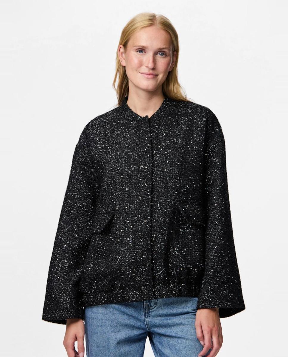 Blusão com Fecho à Frente e Detalhe de Lantejoulas Preto-1