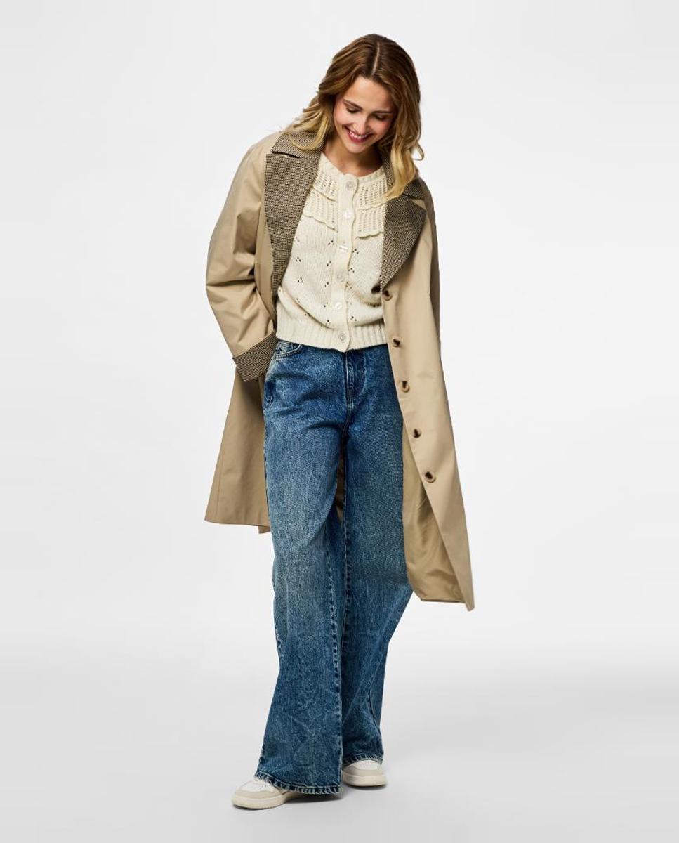 Gabardine com Gola de Lapela Bege-7