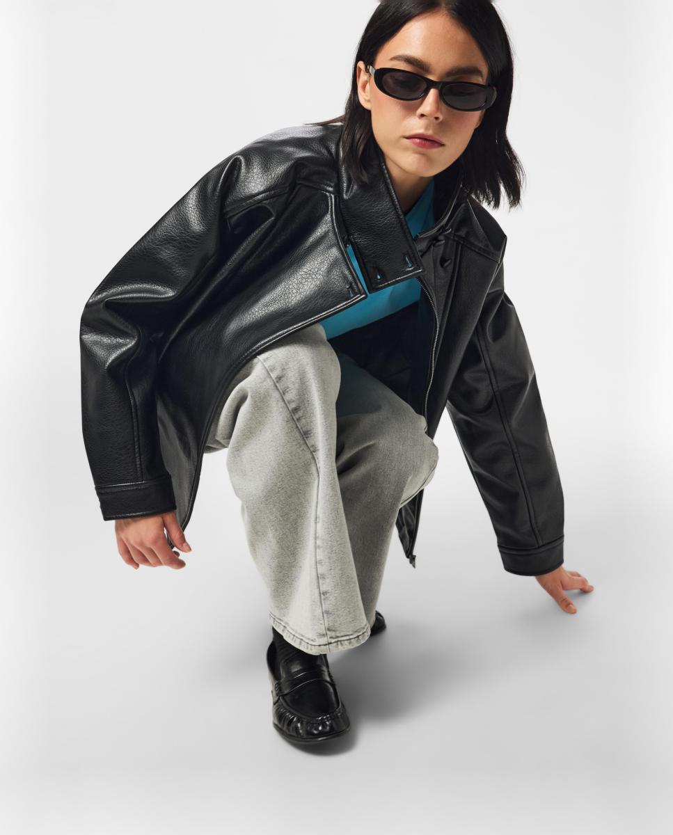 Blusão Biker com Gola Alta e Manga Comprida Preto-6