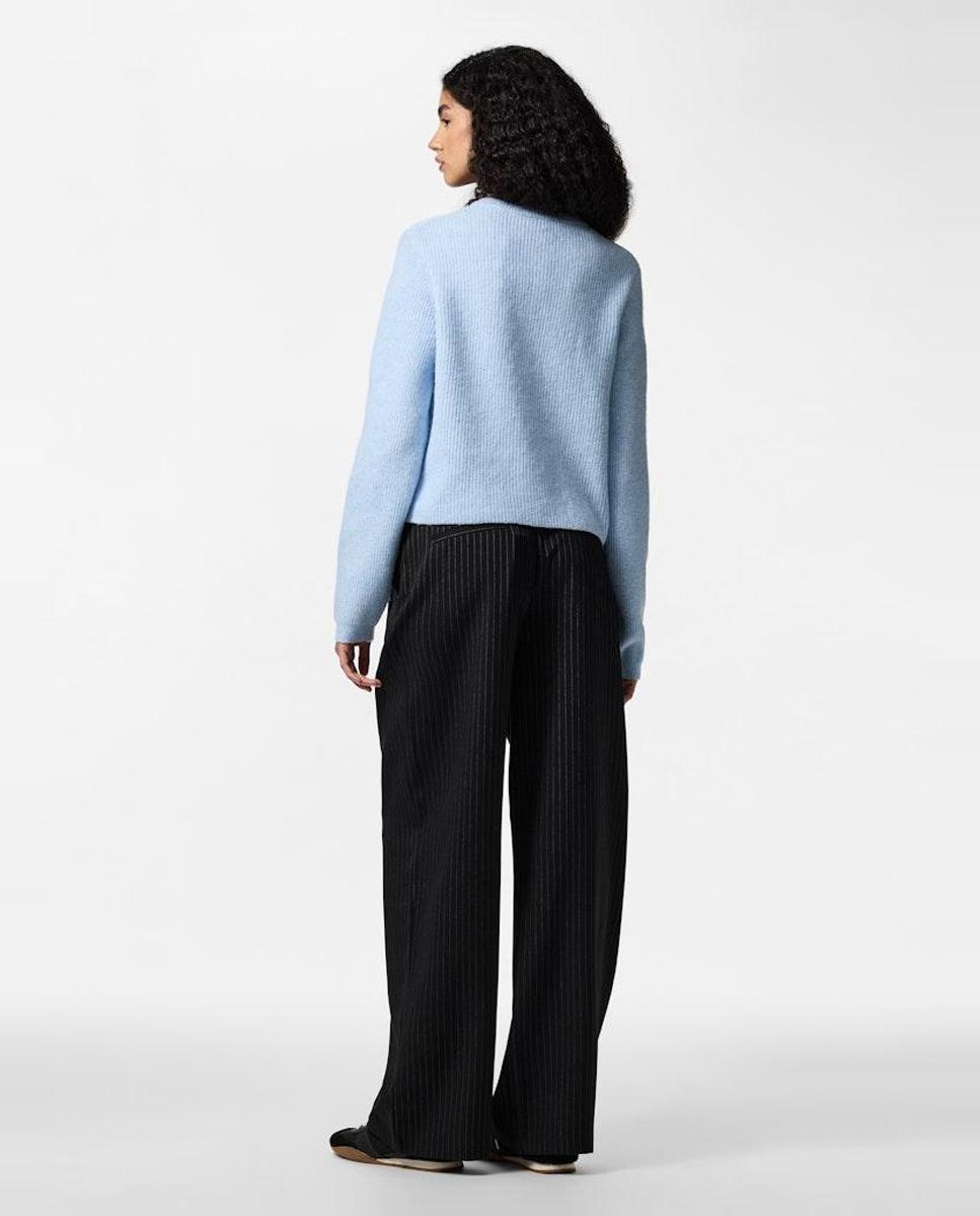 Cardigan em Bico Azul-claro-2
