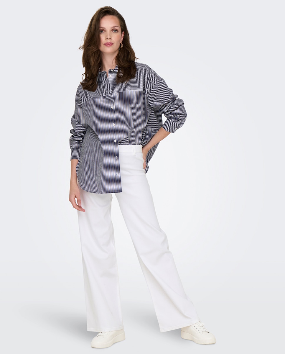 Imagem 0 de Calças com Fecho de Botão