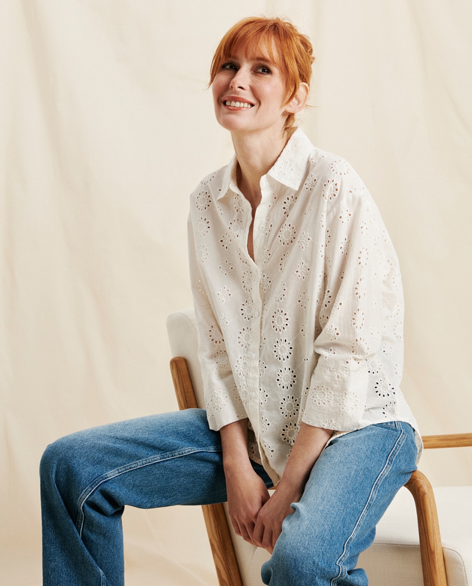 jdy - Camisa larga de mujer con detalles troquelados.